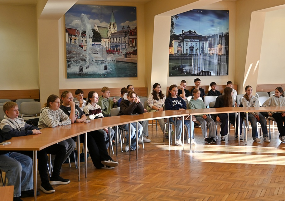 Wyjątkowa lekcja WOS-u. Gmina Brzesko