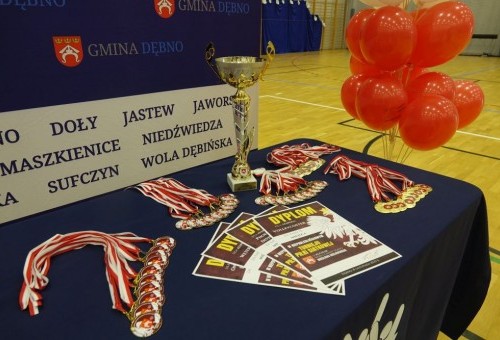 IV Niepodległościowy Turniej Piłki Siatkowej o Puchar Wójta Gminy Dębno – sport, emocje i duch rywalizacji. Gmina Dębno