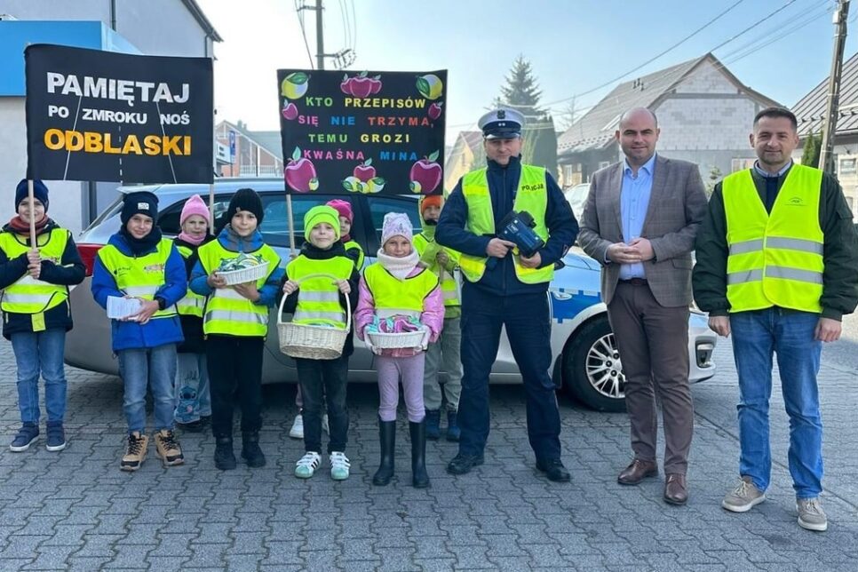 „Jabłko czy cytryna” w Spytkowicach – akcja z uśmiechem i ważnym przesłaniem. Wadowice