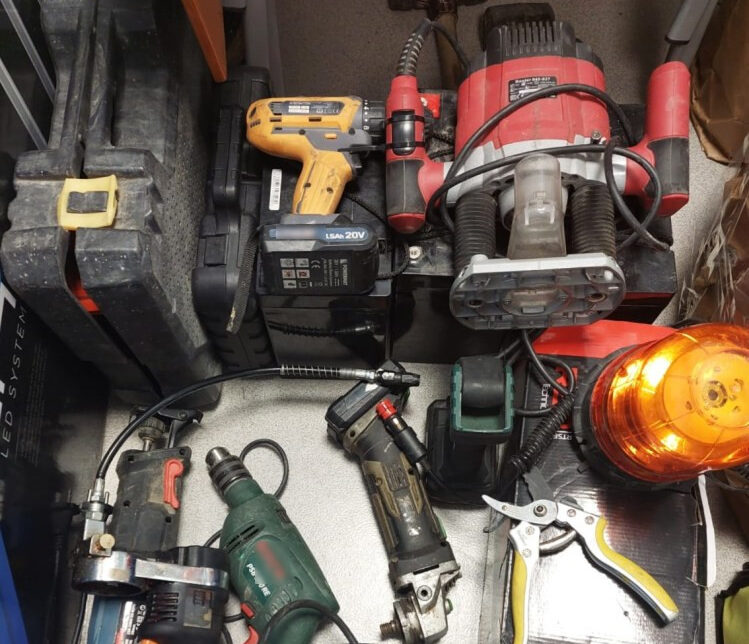 Zarzuty dla podejrzanego o liczne kradzieże i włamania na Sądecczyźnie. Nowy Sącz