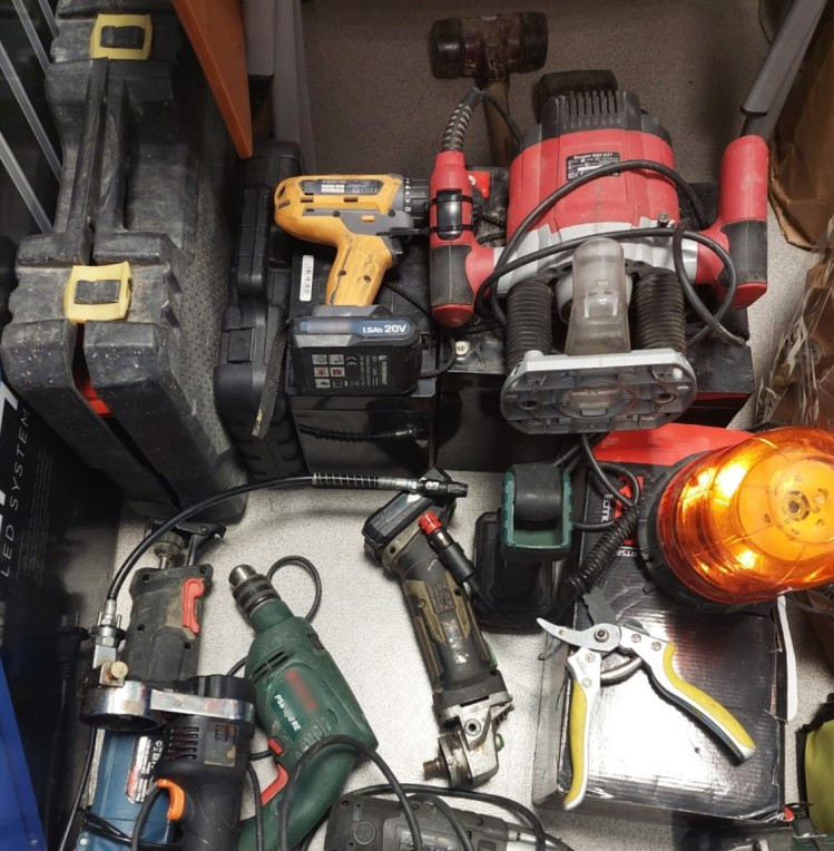 Zarzuty dla podejrzanego o liczne kradzieże i włamania na Sądecczyźnie. Nowy Sącz