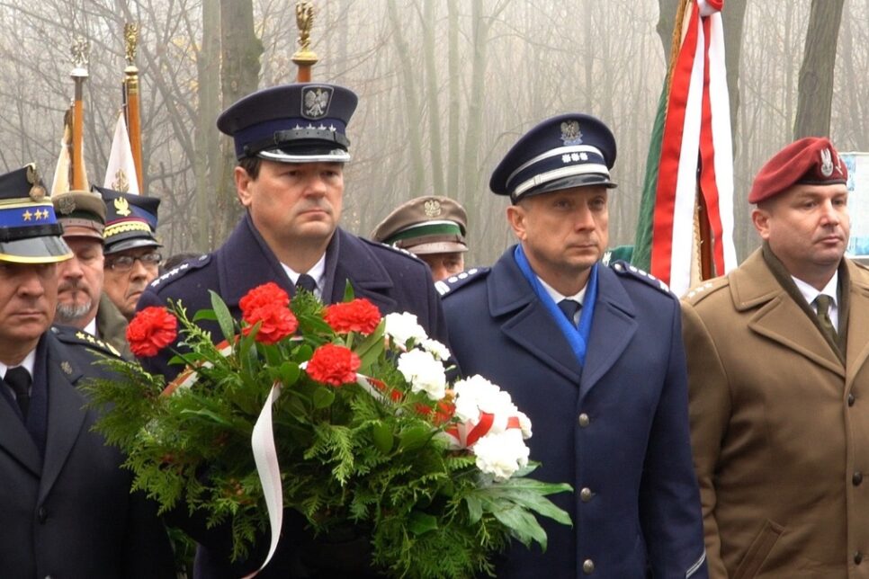 Łowczówek ponownie oddał hołd bohaterom Niepodległości. Tarnów