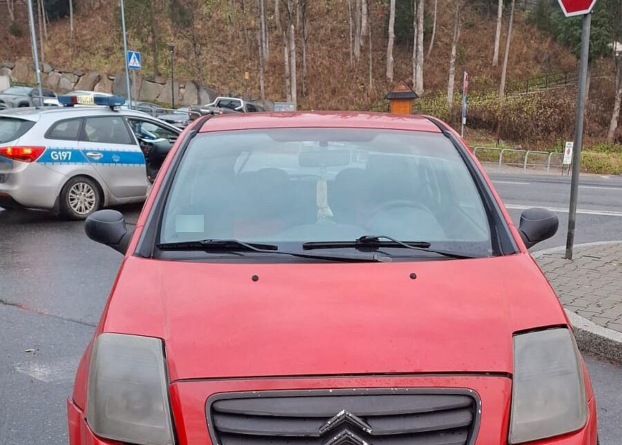 Tatrzańscy policjanci zatrzymali dwóch pijanych kierowców. Zakopane