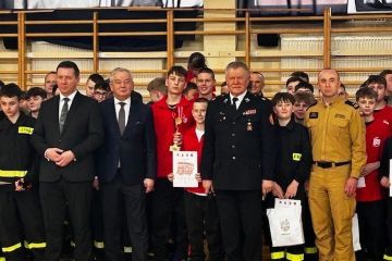 IV Powiatowe Halowe Młodzieżowe Zawody Sportowo-Pożarnicze. Powiat miechowski