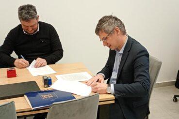 Podpisanie umowy na zadanie pn. „Modernizacja dróg gminnych w Gminie Tymbark”. Gmina Tymbark