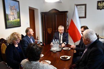 Pożegnanie pracowników Starostwa Powiatowego odchodzących na emeryturę. Powiat miechowski